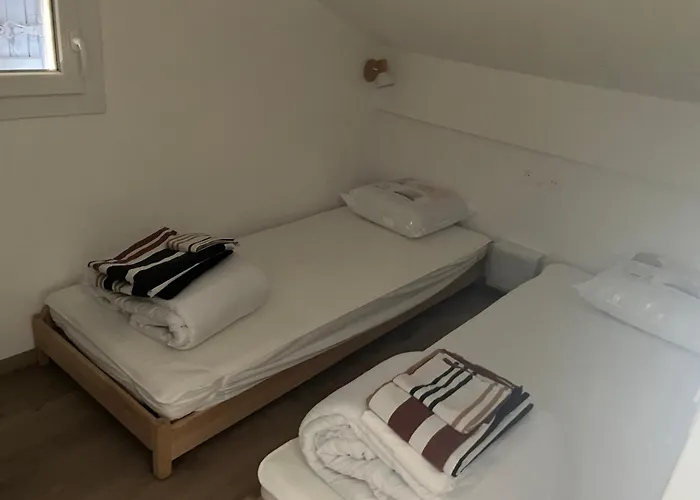 Semesterbostad Mazet Cosy Climatise Terrasse Privee Et Piscine